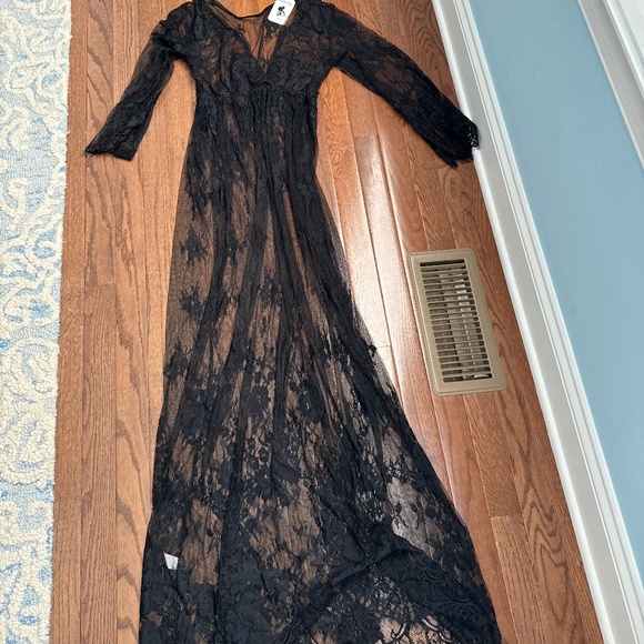 NWT Beautiful Black Lace Dress - Picture 1 of 6